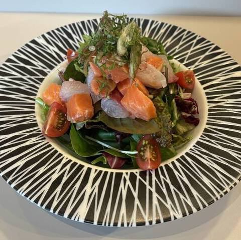 本日の魚介サラダ