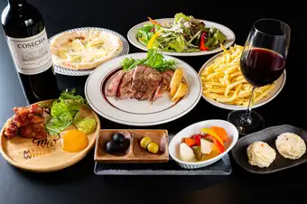 【月～木限定・4名様～】カジュアル肉宴会★120分飲み放題＆ワインボトルサービス