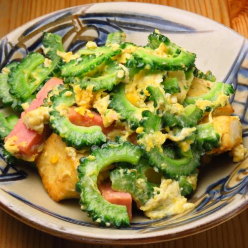 [Standard dishes are very popular! Authentic taste in Ginza] Goya Chanpuru 800 yen!