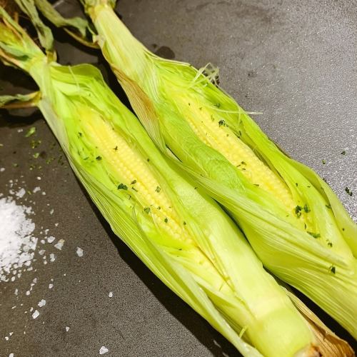 Grilled organic young corn