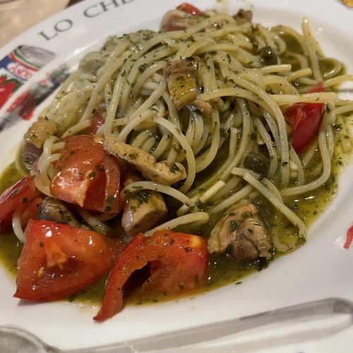 Genovese pasta with Kyoto red chicken and tomato