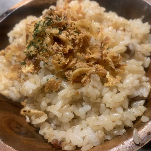 Garlic fried rice