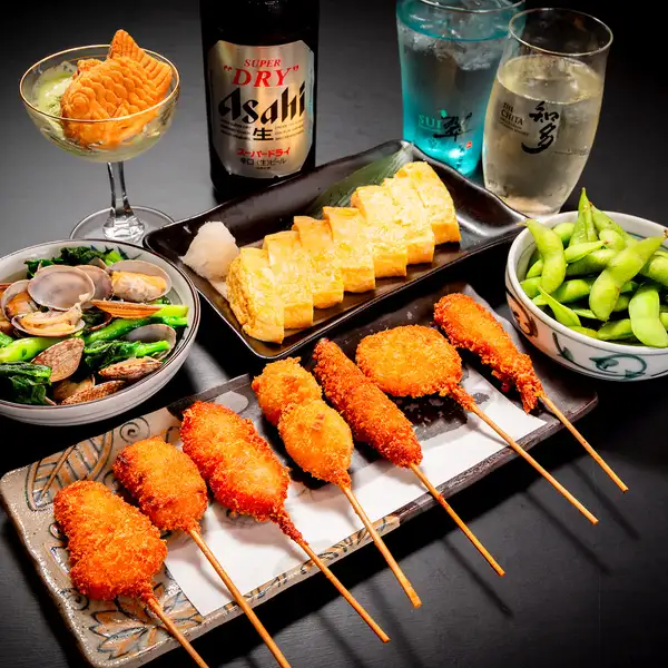 【職人技のサクサク食感◎】串揚げ各種◆豚肉やエビなど豊富な具材を使い、熱々のうちにご提供いたします♪