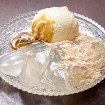 わらびもち バニラアイス添え