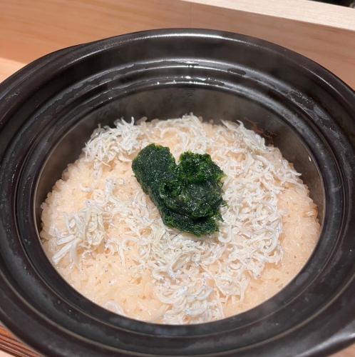 土鍋ごはん(桜海老か雑魚山椒)