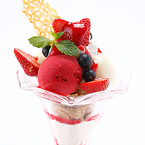 Adult Parfait Strawberry