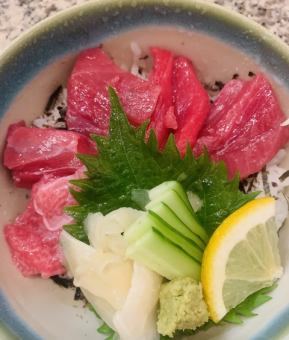 Mini seafood bowl / mini tekkadon / mini salmon salmon roe bowl