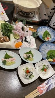 【河豚魚白豪華套餐】烤河豚和河豚魚白共9道菜12,800日元，追加2小時無限暢飲14,500日元