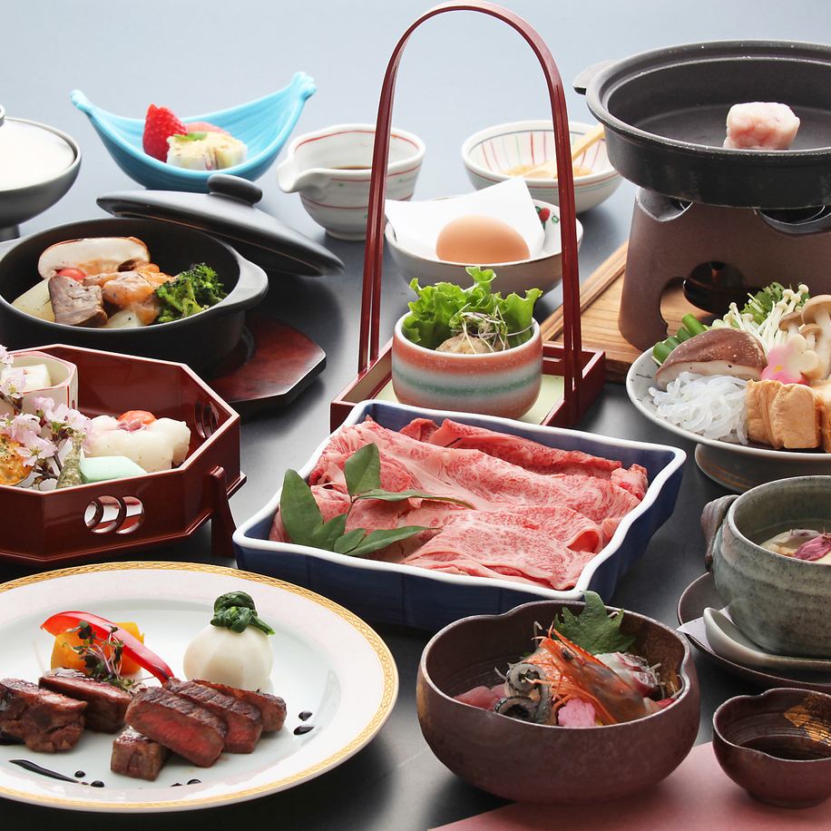 ◆ Enjoy your meal in an elegant atmosphere while gazing at the sound of the koto and the courtyard ◆