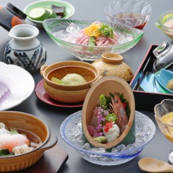 Seasonal special kaiseki course with 10 dishes, 8,470 yen (tax included)