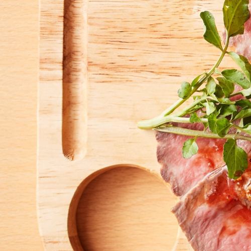 타마치에서 이자카야를 찾고 계십니까? 그런 때는, 조니의 술집에 와 주세요!점내에서는 바베큐도 즐길 수 있고, 비어 가든 스타일로 기분 좋은 밤을 보낼 수 있어요 🌟.주말의 릴렉스 타임이나, 일환의 한잔에 꼭 들러 주세요😊!특제의 안주도 충실하고 있어, 친구나 동료와의 즐거운 한 때를 약속합니다✨.

조니의 술집에서만 맛볼 수 있는 특별한 시간을 즐기세요 ❤️.

Are you looking for an izakaya in Tamachi? Come to Johnny's Bar! 🎉 Conveniently located just a 3-minute walk from JR Tamachi Station, you can enjoy delicious food and a local atmosphere🍻. You can also enjoy barbecue in the restaurant, and spend a comfortable evening in a beer garden style🌟. Please stop by for a relaxing weekend or a drink after work😊! We also have a wide selection of special snacks, so you can enjoy a fun time with friends and colleagues✨.

Enjoy a special time that you can only experience at Johnny's Bar❤️.

想在田町找一家居酒屋吗?那就来Johnny's Bar吧!您还可以在餐厅享用烧烤、在啤酒花园🌟度过一个舒适的夜晚。无论是周末放松身心,还是下班后小酌一杯、都欢迎您来!

享受只有在Johnny's Bar 재능체 낙도적 특공주광❤️.

타마치에서 이자카야를 찾고 계십니까? 그런 때는, 조니의 술집에 와 주세요! 즐길 수, 비어 가든 스타일로 기분 좋은 밤을 보낼 수 있어요 🌟.

조니의 술집에서만 맛볼 수 있는 특별한 시간을 즐기세요 ❤️.

#타마치
#바베큐
#비어가든
#조니주점
#맛있는술
#친구와
#직장동료
#건배
#안녕하세요
#역치카
#이자카야
#도쿄
#은신
#안주
#주말
#맥주
#도쿄이자카야
#캐주얼다이닝
#여러분
#바람이 잘
#아트홈
#기분좋은밤
#맛있는건
#생맥주
# 크래프트 맥주