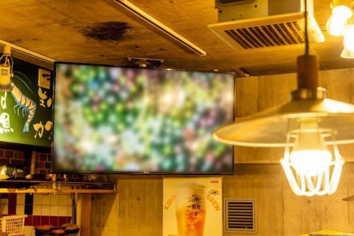 原価で楽しめちゃう⁉️駅チカ、安い、旨いの三台要素が揃う👀
「ジョニーの原価酒場」　@johnnys1220

＼原価だから破格の安さ、そして旨いんです／
入店料1,850円（税込み）をお支払いいただければ、メニューはすべて"原価価格"でご提供します🤗

三田・田町店はいつでも気軽に立ち寄りやすい駅チカ🚃
【‼️当店の楽しみ方‼️】
原価酒場スタイルで来店されたら、まずは入店料1,850円をお支払いいただきます。
もしくは
入店料をお支払いいただかなくても入店いただけるシステムもご用意しております。
”通常単品価格”にて、原価酒場ならではの驚愕の価格で提供いたします。

・・・・以上。
これだけで楽しめます！！！ビアガーデンでも騒いでください笑

原価だけど料理に妥協はなし🥘
肉・魚！皆さんの食べたいフードメニューも当店で見つかります👍

そして、、、
ドリンクも激安❗️❗️❗️
超炭酸　ハイボールは66円🍻
ビールは自動販売サーバーを完備し、なんと❗️200円(ガチャガチャより安い❗️)でご提供。
お酒もただただ安いだけでなく、味と質を考えての幅広い品揃え。酔いすぎ注意です⚠️

開放感たっぷりの都会の夜景を楽しめるテラス席は1年中BBQが楽しめます🌃🍖
※春・夏・秋はビアガーデン🍺
ガーデンテラスで夜景を見ながら華やかなパーティーを楽しみませんか✨️

ご来店心よりお待ちしております🙇‍♂️🙇‍♀️
#白金高輪グルメ
#田町のグルメ
#品川ディナー
#浜松町グルメ
#白金高輪ディナー