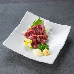 霜降り馬刺し