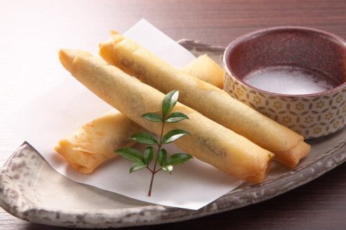 Minced beef tongue cheese spring rolls
