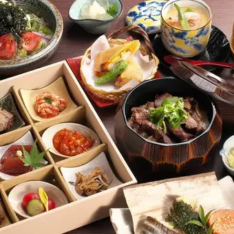 大満足！各種宴会に【名物牛タンひつまぶしコース】飲み放題90分付　(全13品）6,000円