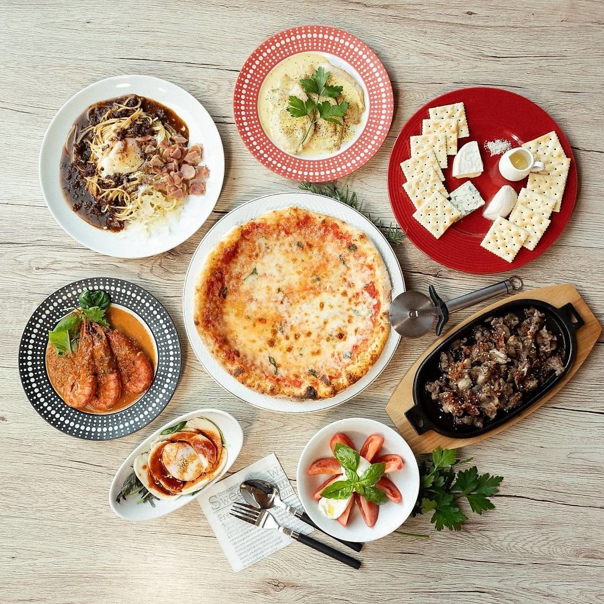 We offer a course with all-you-can-drink that includes popular menu items.