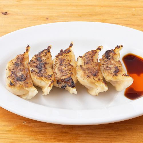 【술집의 정평】히토쿠치 포장마차 만두 5개