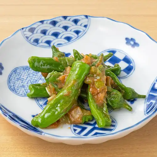 Stir-fried shishito peppers and green onions with miso