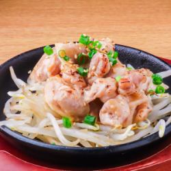 鶏ももの鉄板炒め(塩orタレ)