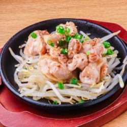 鶏ハラミの鉄板炒め