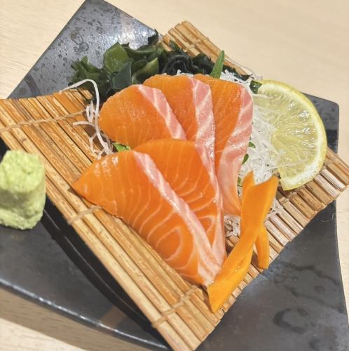 富士山サーモン刺身