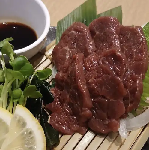 馬刺し