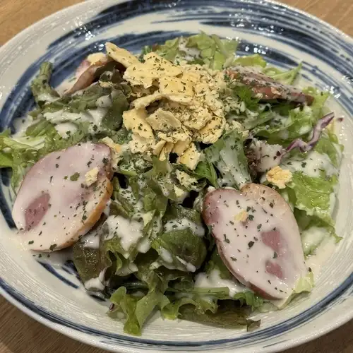 合鴨スモークのシーザーサラダ