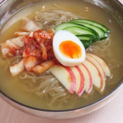 Korean cold noodles (seasonal)