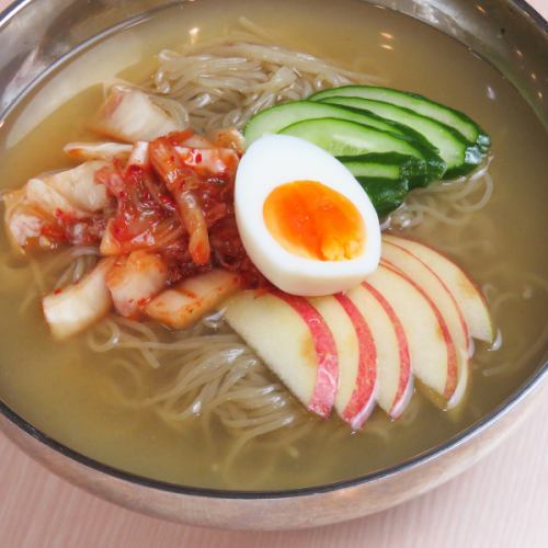 Korean cold noodles (seasonal)