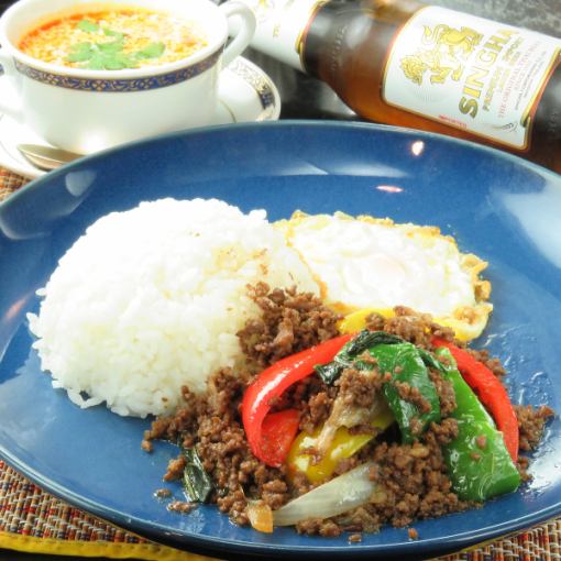 Same-day reservation ◎Thai dinner set [6 items including gapao rice and Thai curry]