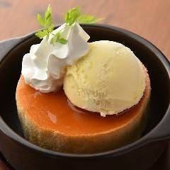 Hot souffle with vanilla ice cream