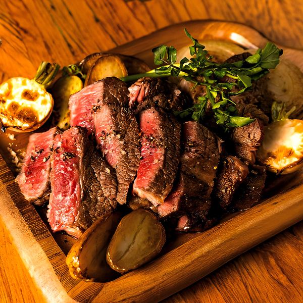 【四ツ谷駅1分】とろける特製ローストビーフ！肉バルで贅沢なひとときを..