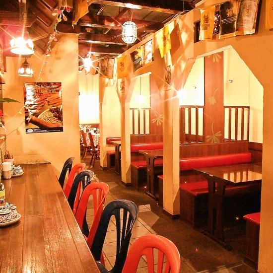 タイ屋台のような店内！まるでタイ旅行に来たかのような気分に♪