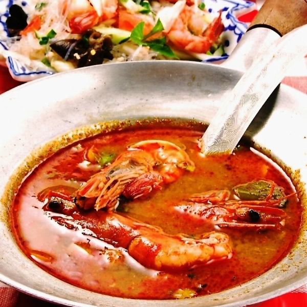 Spicy and sour shrimp soup (Tom Yum Goong) 1,150 yen