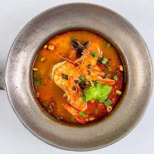 海老の酸辛スープ（トムヤム・クン）