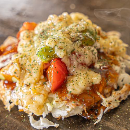◇◆トマト×チーズ×アボカドをご堪能！◇◆迷ったらコレ！アボカドトマトチーズ玉　1180円（税込）