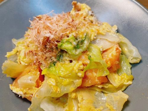 レタスとトマトの中華風卵炒め