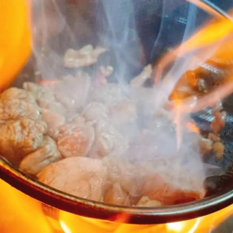 「아침 갈기 닭의 숯불 구이 코스」전 8품 ※5000엔→쿠폰으로 4500엔