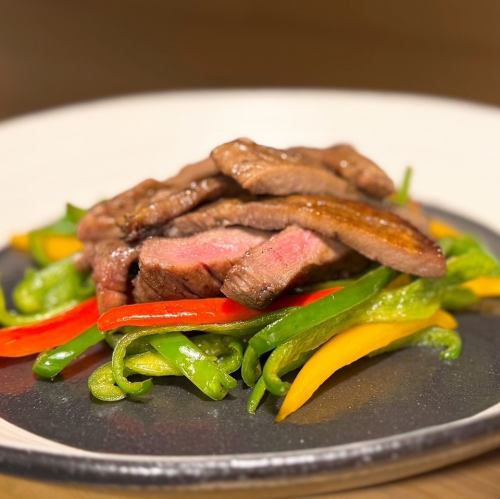 炭焼き牛タン青椒肉絲(夏-秋)