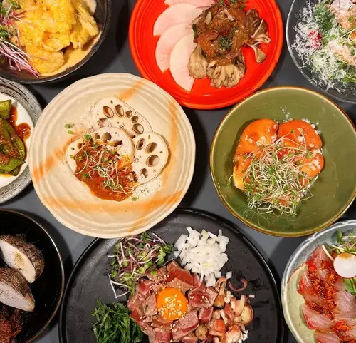 産地直送、厳選された食材を小皿で！