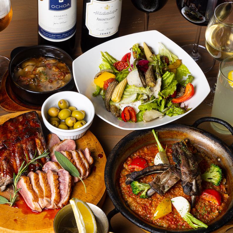 Newly opened in May! It's now a Spanish bar where you can enjoy wood-fired cuisine!