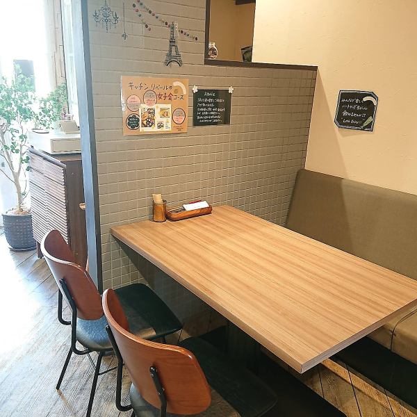 ランチメニューがリニューアル！こだわりのお料理やデザートをご用意♪平日の女子会・デートにもおすすめです♪ランチでは曜日によってメニューが異なります☆★★ランチ時間は混雑が予想されるため、ネット予約をお願いいたします！是非遊びに来てください☆リベールで楽しいひと時を！