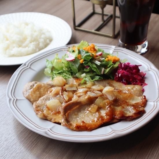 キッチンリベールは、こだわりの食材を使って、まごころ込めてお作りしています