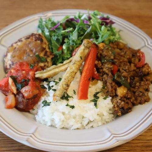 １プレートランチビュッフェ