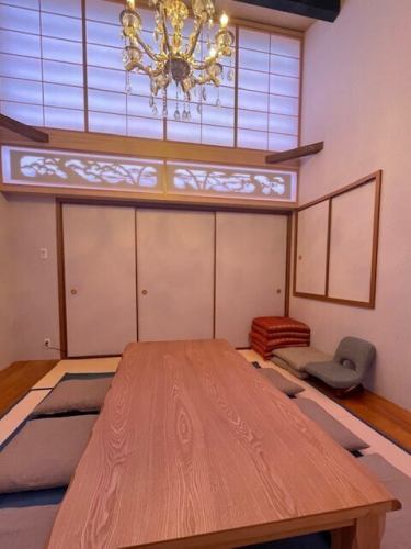 A completely private room that combines Japanese and Western styles