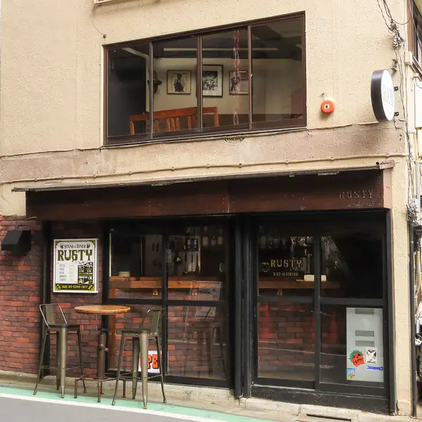 【全席喫煙可能！】会社帰りにふらっと立ち寄れるカウンター席は、店主との会話も楽しめます！お一人様はもちろん、デートや2軒目利用も大歓迎！周りを気にせずお食事をお楽しみ頂けます♪