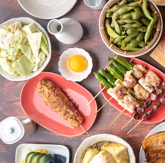 こだわりの美桜鶏を使用した焼き鳥など自慢の料理と一緒に楽しい一杯をご堪能下さい♪