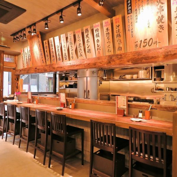[One person is also welcome] A counter seat where you can enjoy a meal while watching professional skills in front of you.Perfect for a relaxing stop after work ◎ A perfect place to dine with colleagues, talk to friends or get on with a good date ◎
