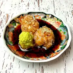 Raw chicken meatballs (salt and sesame oil / special sauce)