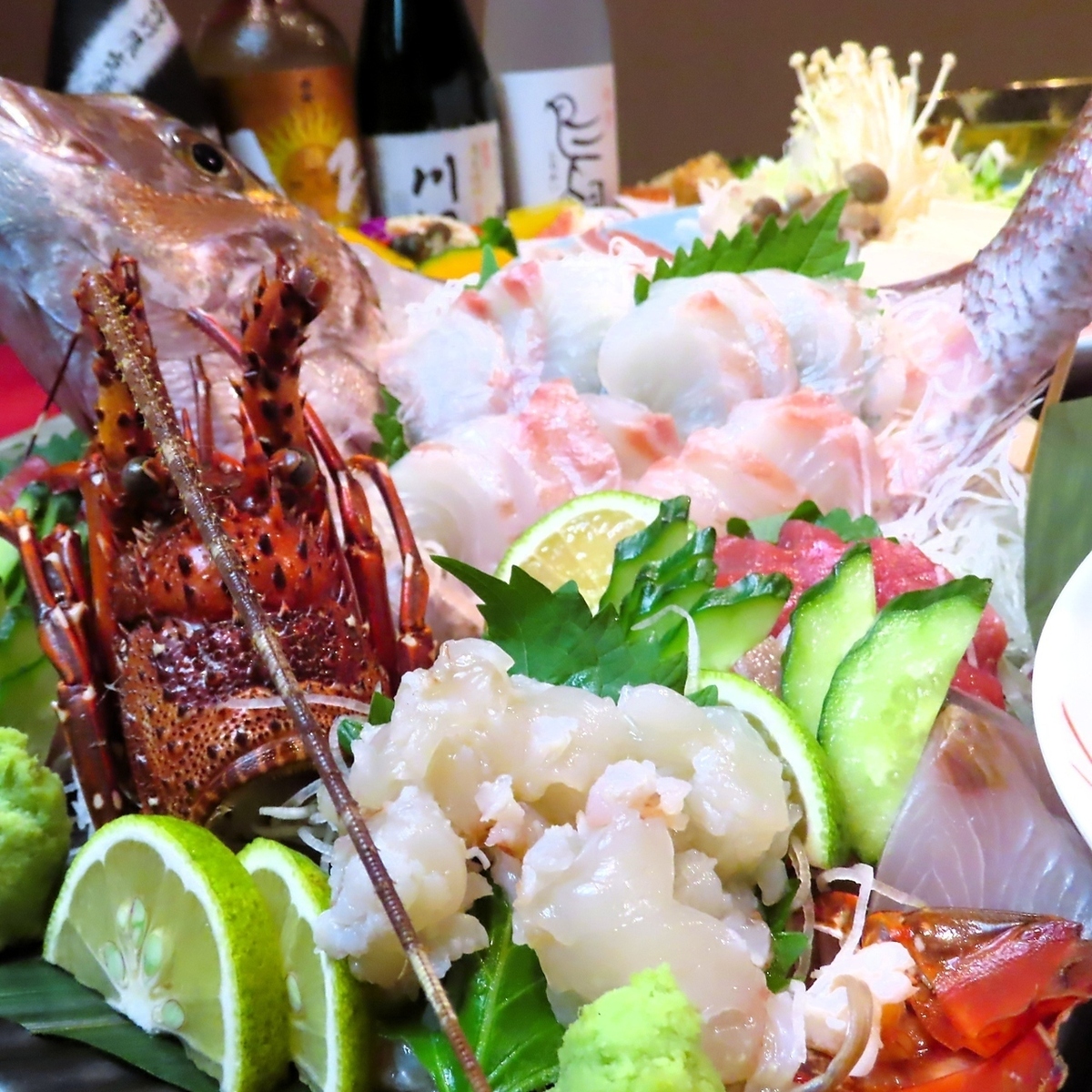 新鮮な魚を毎日仕入れてさばいて提供しております